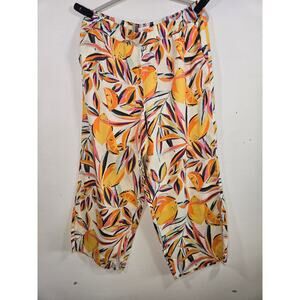 C&C California Womens Wide Leg Cropped Tropical Floral And Fruit Design.  XL.